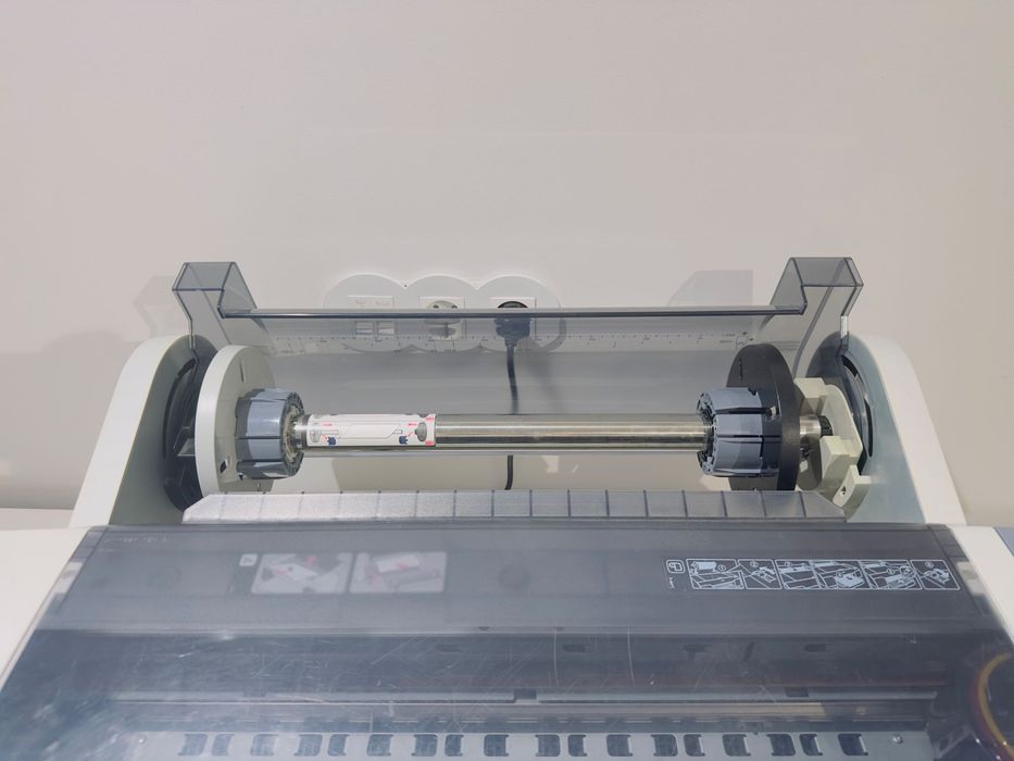 Epson Stylus Pro 4800 (17”/A2) + Roll Unit — para reparar