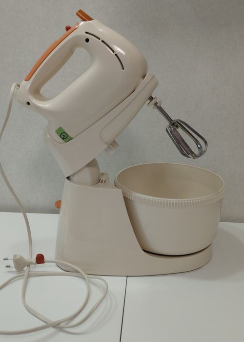 Блендер Philips HR 1538