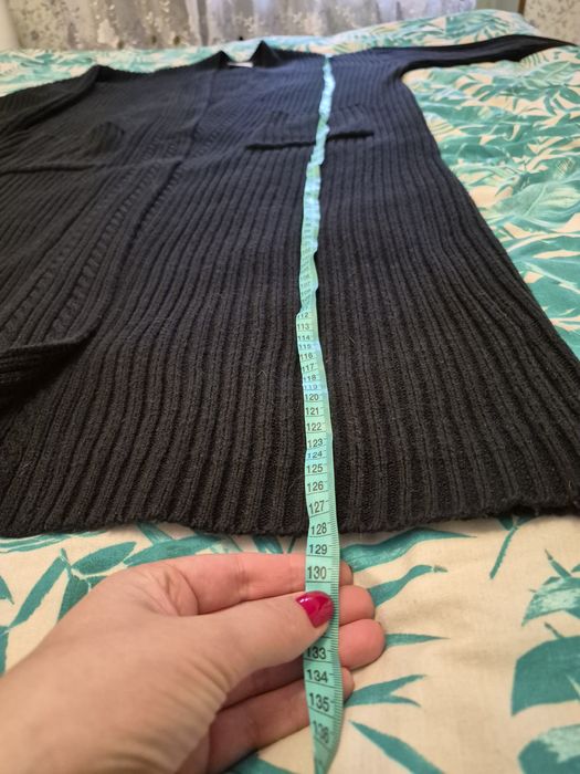 Довгий в'язаний кардиган