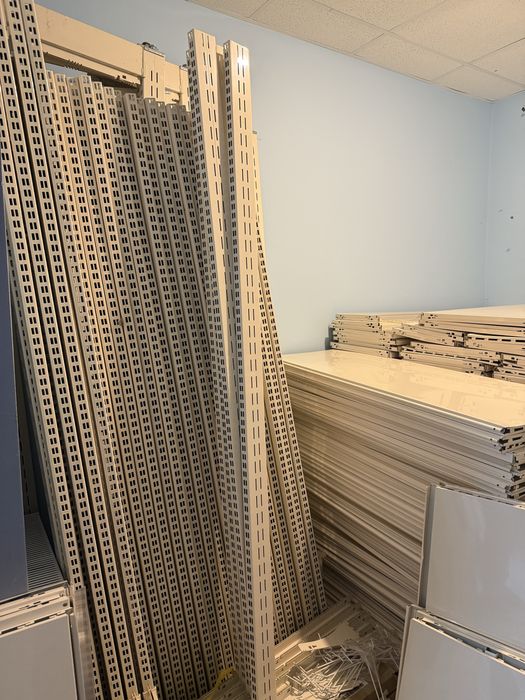 Стелажі торгові