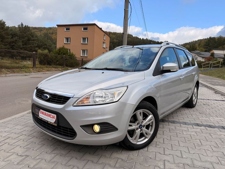 Ford Focus LIFT~1.6i_100Ps~KlimaTronik~Tylko100TysKm~Bezwypadkowy~Serwisowany~