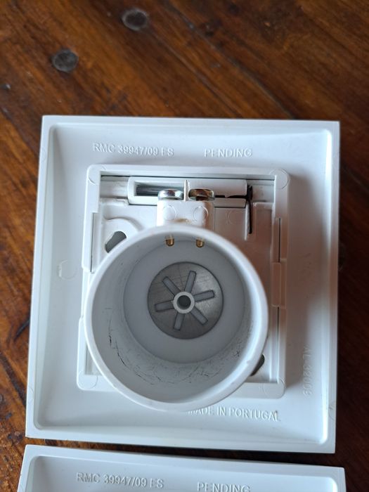 2 Standard Vacuum Outlets64284588338691121