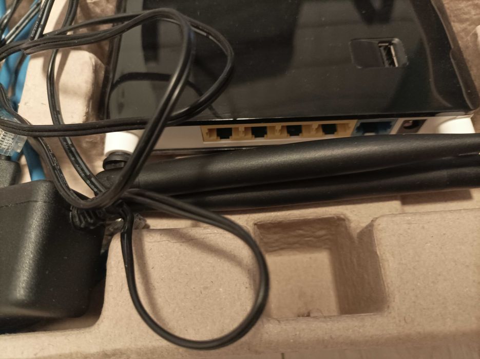 Router D-Link N300 Wireless 4G