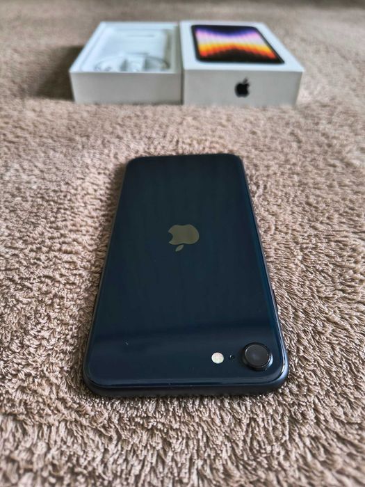 Iphone se 3 gen 2022 64gb midnight Neverlock Безкінечна перезагрузка