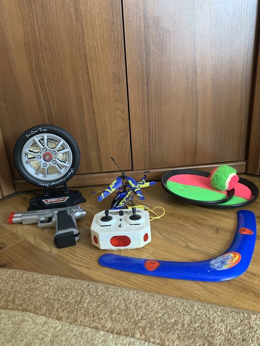 Іграшки одним лотом