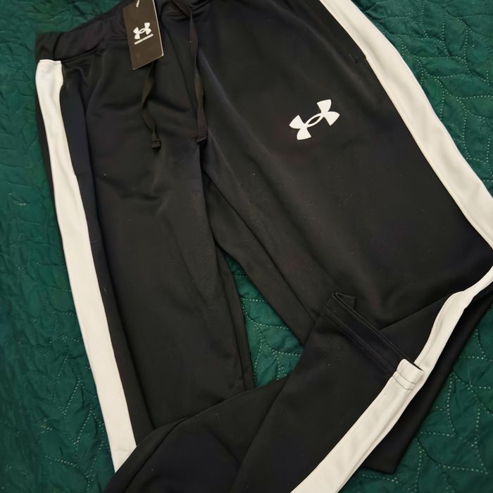 Under Armour Dres Męski UA EMEA  – Czarny – Regular Fit – NOWY