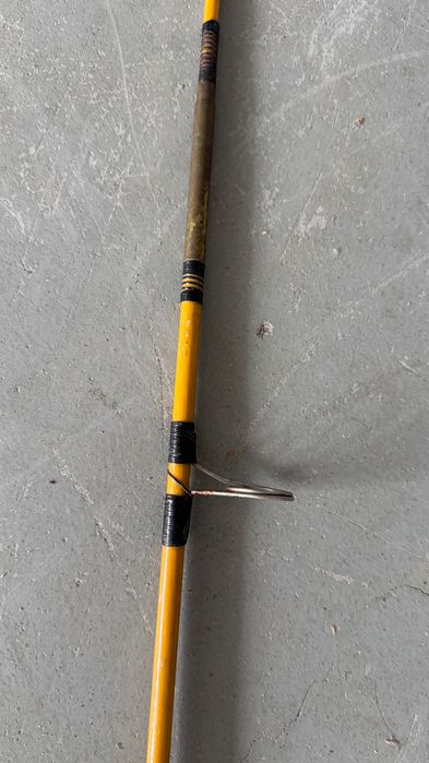 Cana de pesca usada dos anos 80