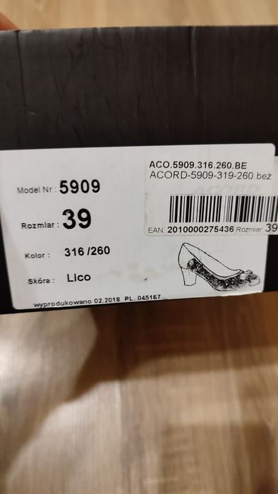 Buty na obcasie rozmiar 39 beżowe