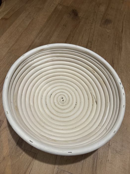 Koszyk do wyrastania chleba okrągły 20 cm + ściereczka