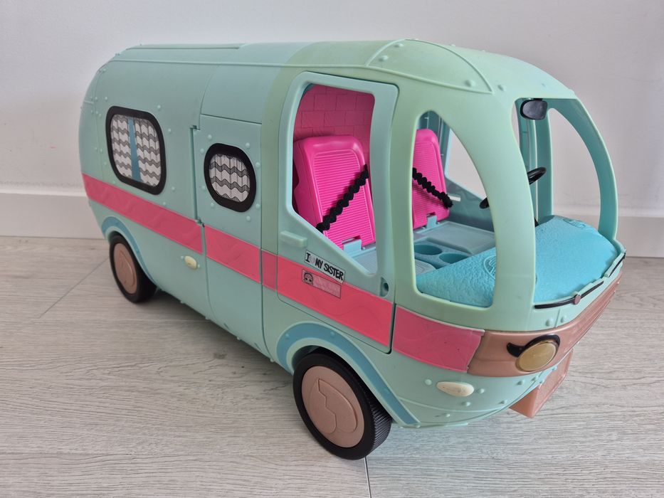 L.O.L. Surprise! Casa + Autocaravana + Bonecas + Acessórios