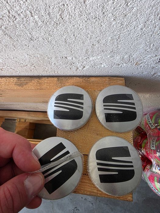 Emblematy wklejki na felgi kapsle seat 60mm