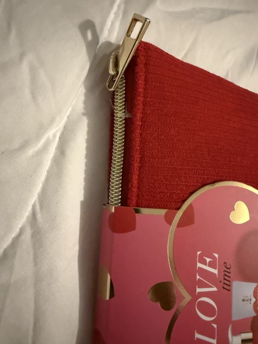 Kosmetyki damskie nowe do pielęgnacij