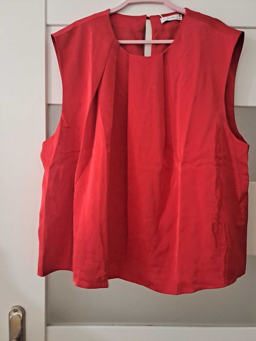 Bluzka czerwona bez rękawów