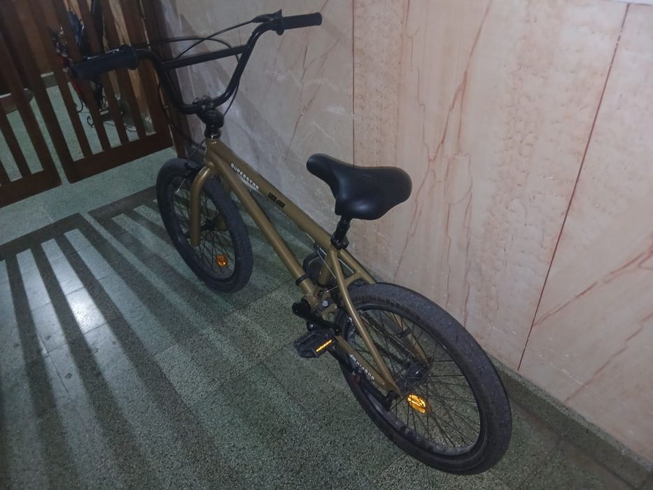 Bicicleta BMX como nova