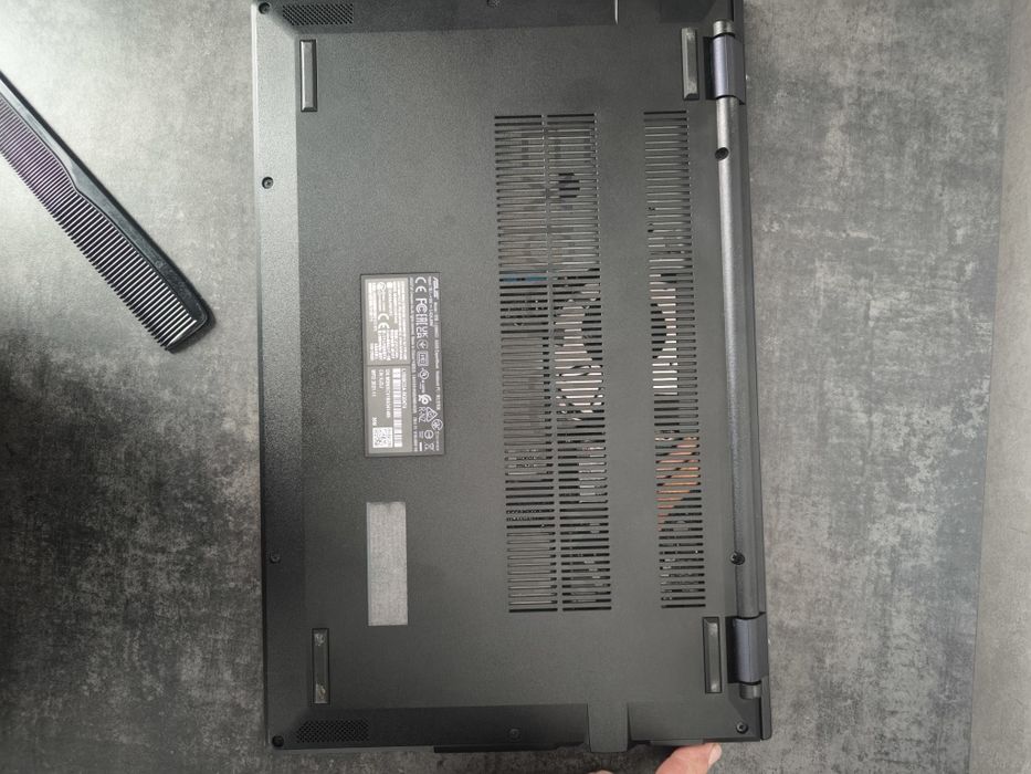 ASUS Expert Book

15.6"FHD/R3-3250U/8/256SS D/Int/DOS/Dark Blue