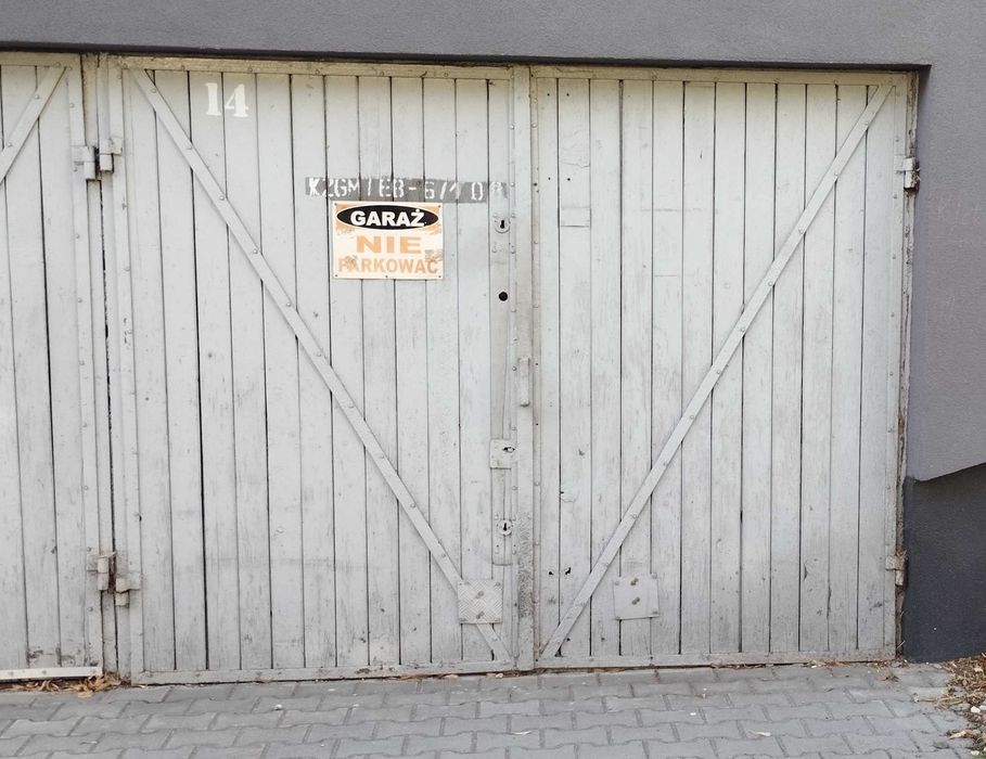 Naczelnik I Urzędu Skarbowego w Katowicach - Garaż nr 14 Tysiąclecia 86 "B" - Widok 2