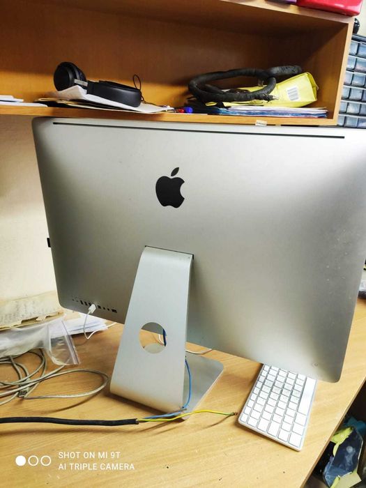 iMac 27" 2011 года, 12Гб, с клавиатурой и мышкой