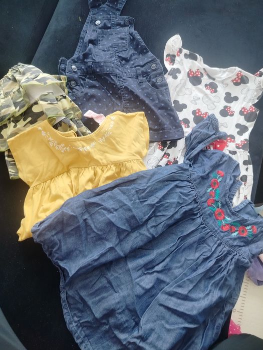 Worek ubrań dziewczynka