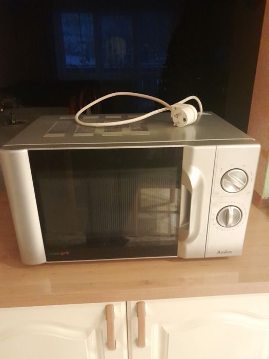 Kuchenka mikrofalowa AMIKA