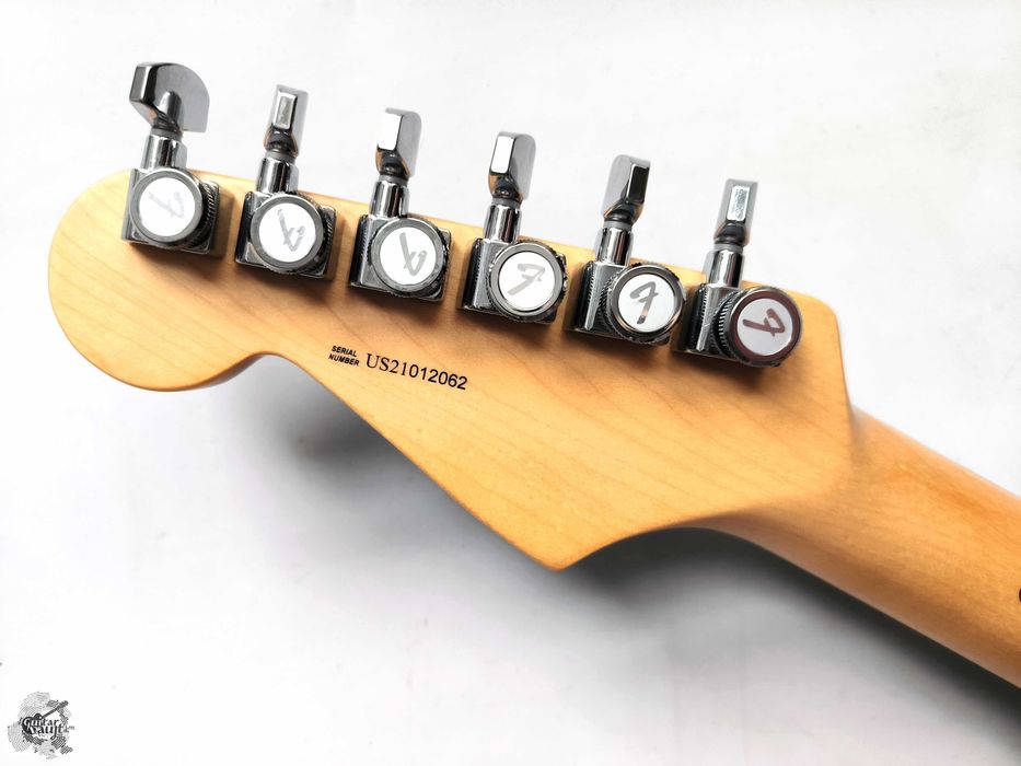 Fender® Limited Edition American Showcase Stratocaster '2022