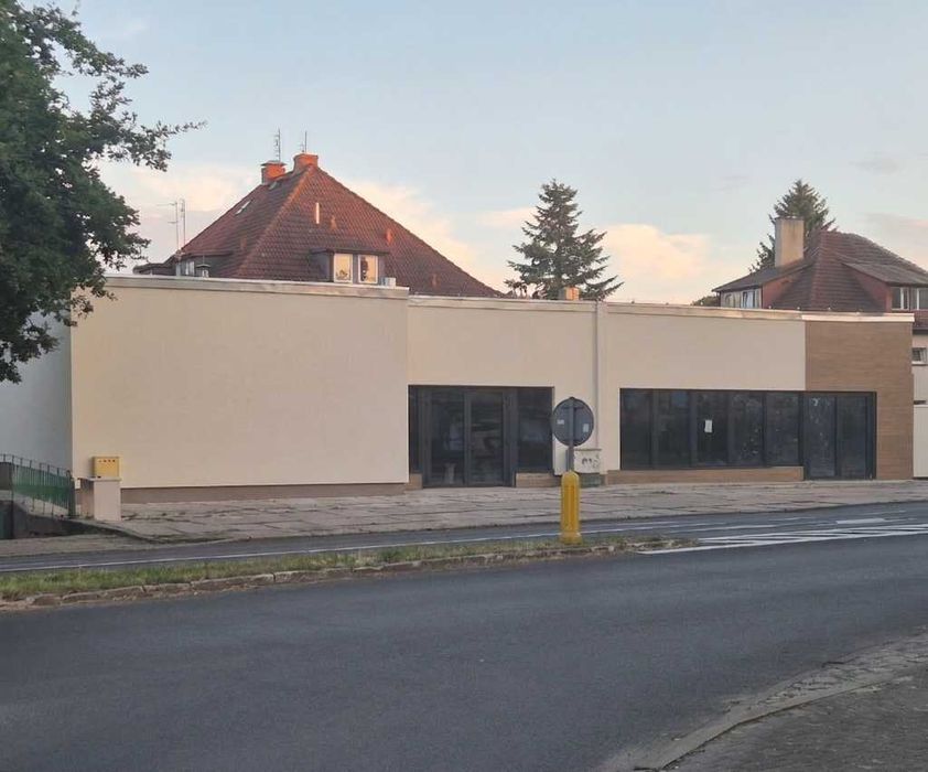 132 m2 biuro, apteka, gabinet lekarski, stomatolog, sklep, gastronomia Unii Lubelskiej 32