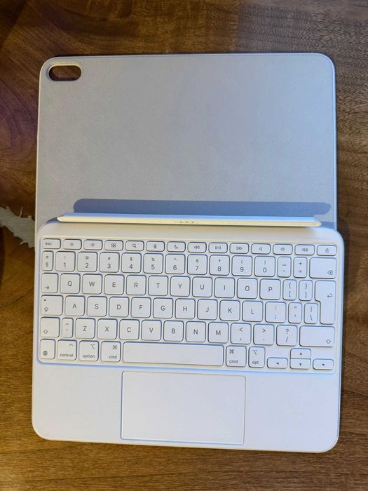iPad 10 gen 64GB A2696 Blue + Magic Keyboard Folio + Apple Pencil + FVAT