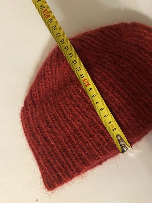 Шапка жіноча (вовна, ангора, мікропаєтки) ручна робота