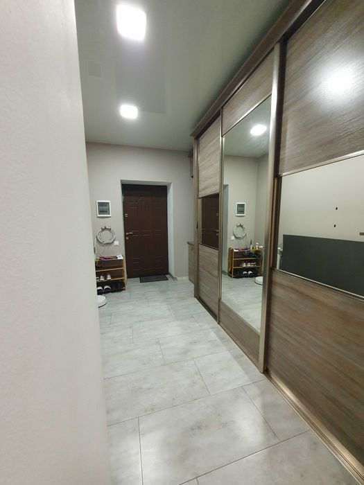 Продаж будинку з якісним ремонтом в центрі Бучі. Оформлення 2%