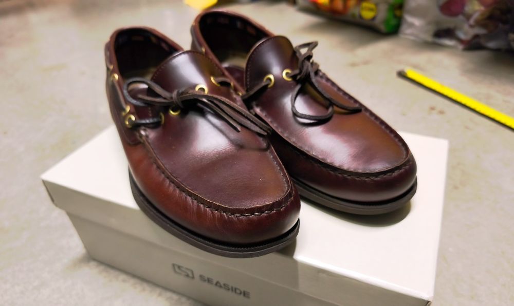 Sapatos de vela novos n 45 gama Premium