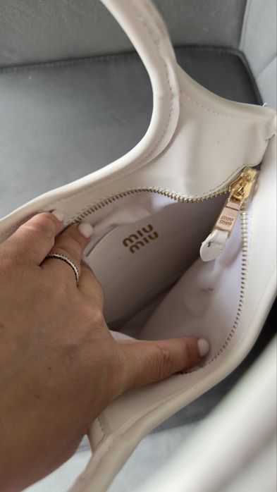 Сумка в стилі miu