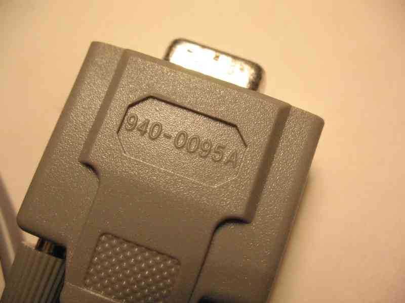 kabel komunikacyjny RS-232  typ 940 kreska 0095 A  do UPS APC