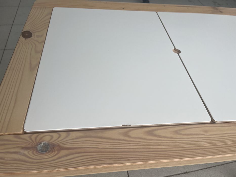 Stolik FLISAT IKEA dla dzieci