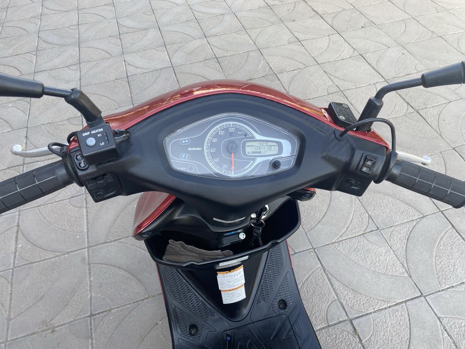 Продам скутер suzuki address