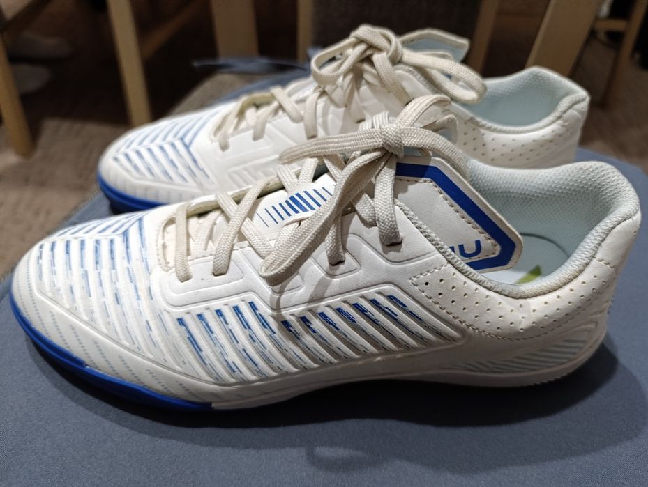 Buty halowe dla chlopca