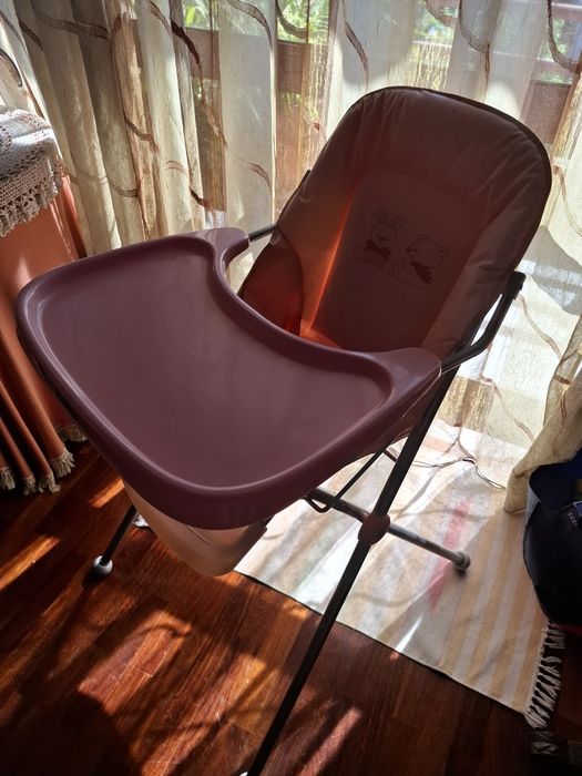 Cadeira da papa para menina