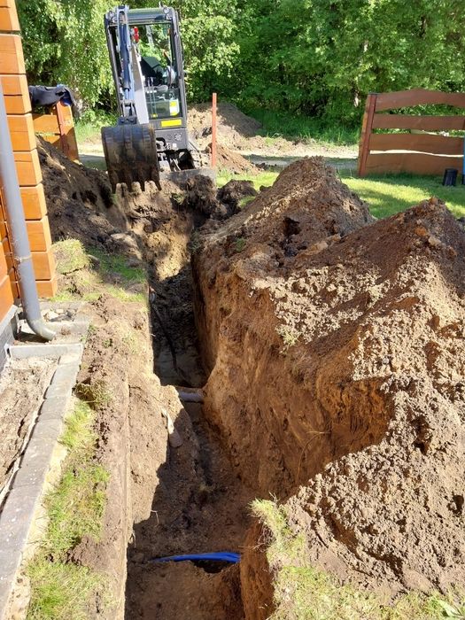 Usługi minikoparką 2T i koparką kołową 16T