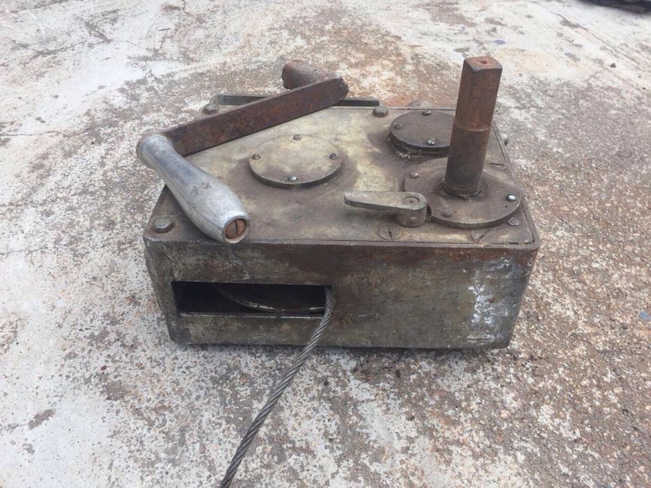 Продам лебідку лебедку тальку таль гаспель для легкового авто