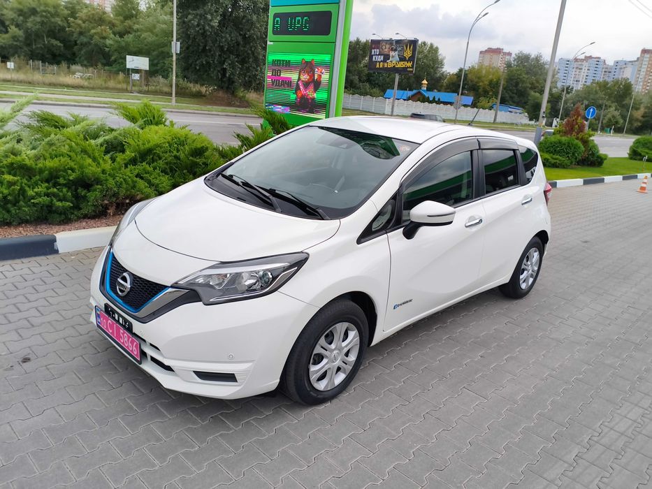 Продам Nissan Note 2020р. E-Power 3.5л.-100км