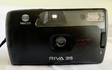 Aparat analogowy fotograficzny minolta riva 35 małpka lomo