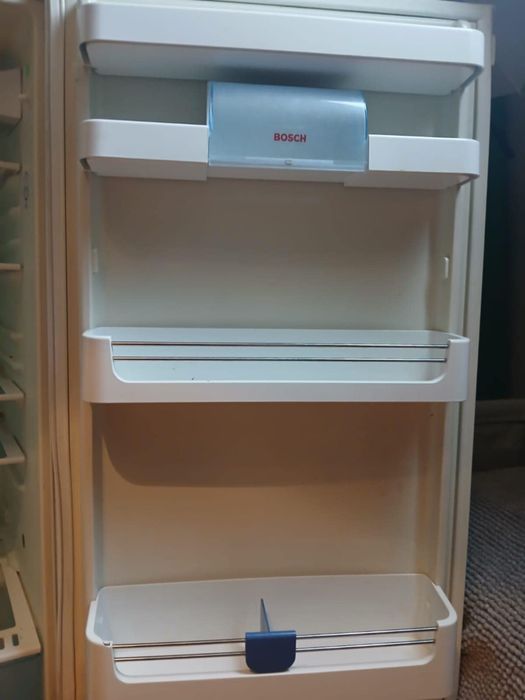 Frigorífico da marca Bosh Ventilado impecável 1,70x60x59