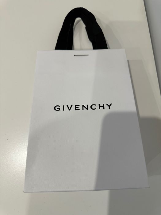 Givenchy брендовый пакет новый