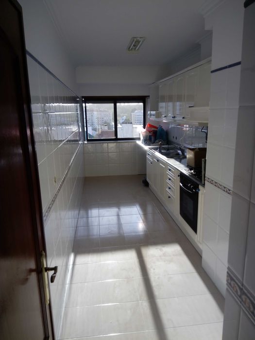 Arrenda-se T2 Agualva-Cacém