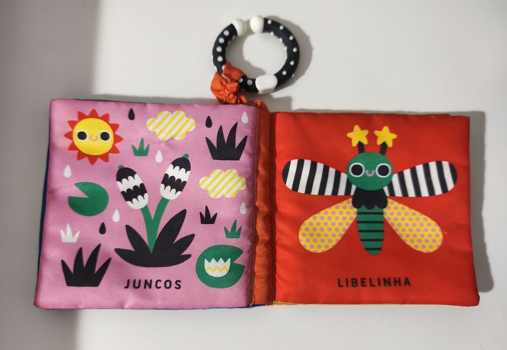 Livro para bebê em tecido