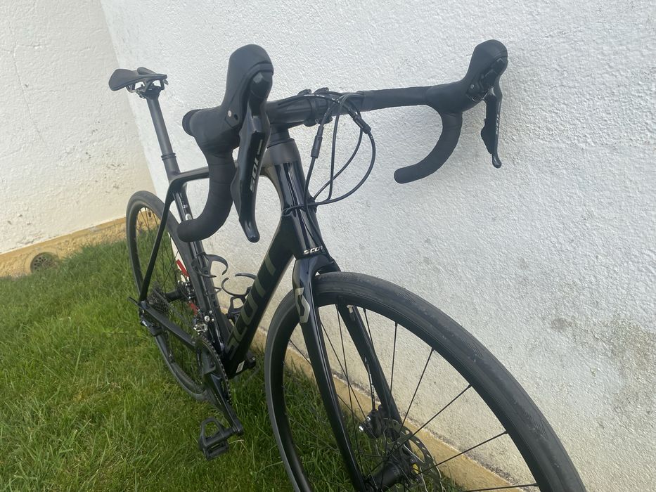 Bicicleta Scott Addict Carbono