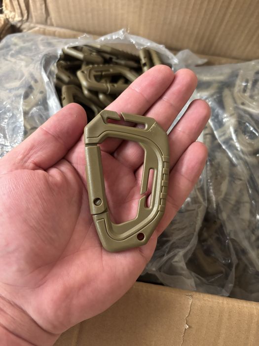 Карабін ретрактор з витяжним тросом тактичний колір койот, олива, чорн