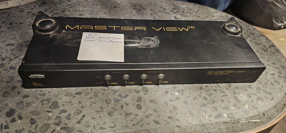 KVM перемикач Aten Master view plus  CS 9134
