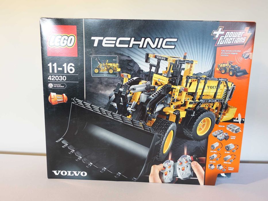 Nowe Lego 42030 Volvo L350F Wheel Loader