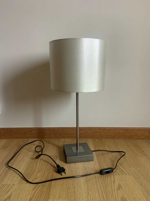 candeeiro de mesa