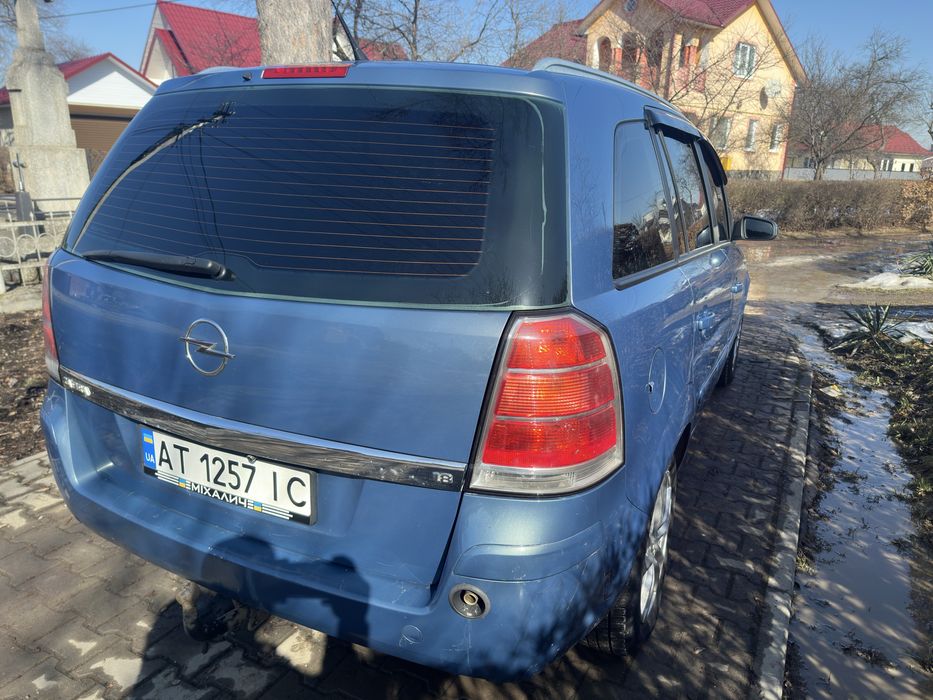 Opel Zafira 1.8 газ/бензин