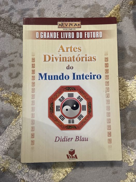 LIVRO NOVO NUNCA USADO -ARTES DIVINATORIAS DO MUNDO INTEIRO